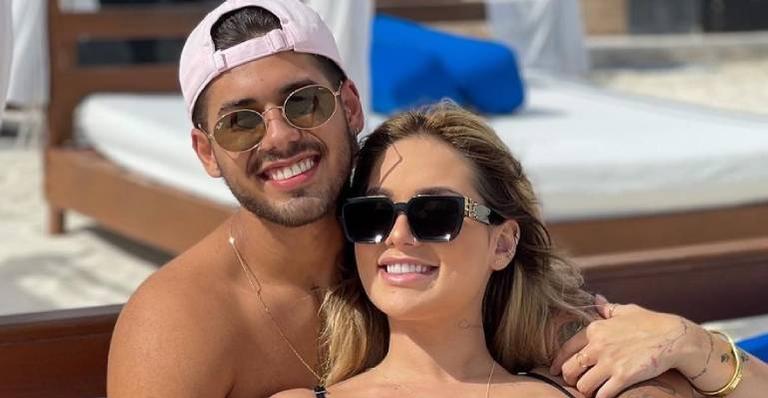 Em Cancún, Virginia Fonseca posa só de biquíni e deixa barriguinha de 6 meses à mostra: “Gravidinha linda”