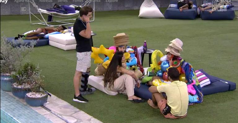 BBB21: Após receberem monstro de Caio, Viih Tube e Thais são convidadas para almoço do anjo