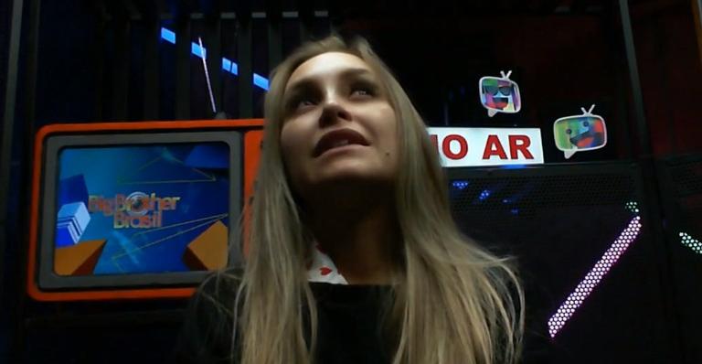 BBB21: Com medo da eliminação de Arthur, Carla Diaz lamenta e faz apelo: “Quero que ele fique”