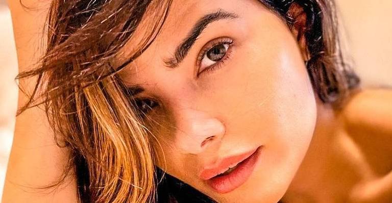 Ousada! Vanessa Giacomo posa completamente nua e eleva a temperatura da web: “Pura sedução”