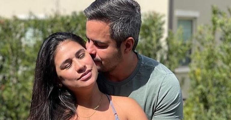Ela nasceu! Simone e Kaká Diniz fazem a primeira publicação após a chegada de Zaya: “Família completa”