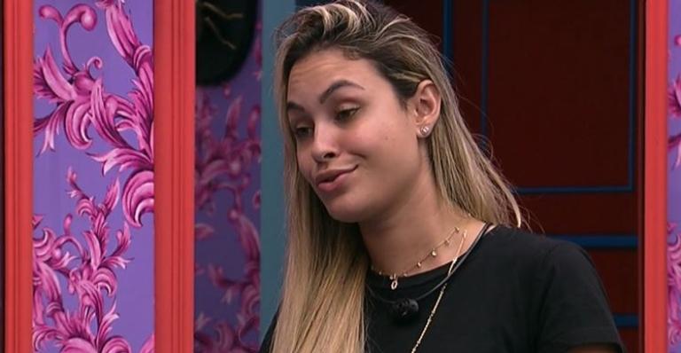 BBB21: Honesta, Sarah não passa pano e critica Arthur para Carla Diaz: ”A gente não confia”