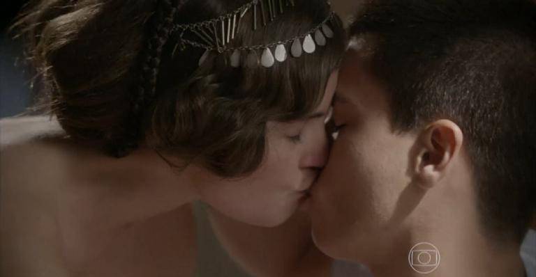 Malhação – Sonhos: Duca e Bianca têm primeira noite de amor