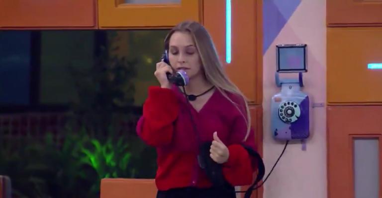 BBB21: Carla Diaz atende ‘Big Fone’ e indica Lumena, Fiuk e Rodolffo ao paredão