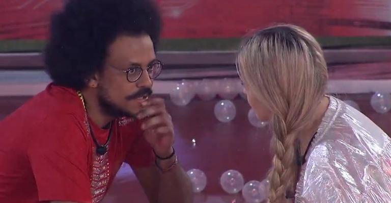 BBB21: Viih Tube aconselha João Luiz sobre indicação ao Paredão e critica Projota: “O jogo dele é muito ácido”