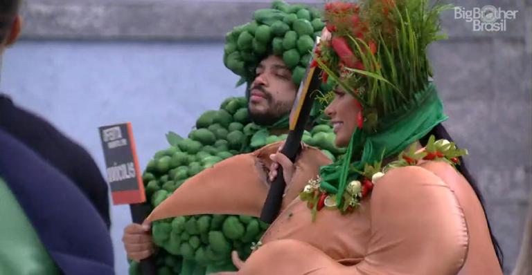 BBB21: Projota e Pocah reclamam dos figurinos do monstro: ”Muita dor”