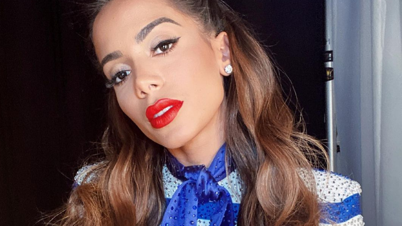 Poderosa! Revista revela valor da fortuna acumulada por Anitta e deixa fãs perplexos: “Comandei minha carreira”