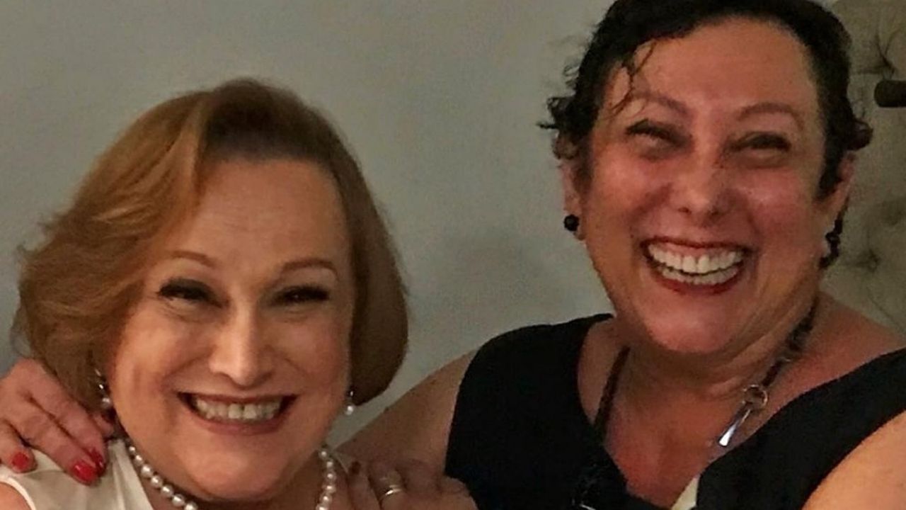 Após perder a mãe para a Covid-19, filha de Nicette Bruno faz relato emocionante de luta contra doença: “Processo difícil”