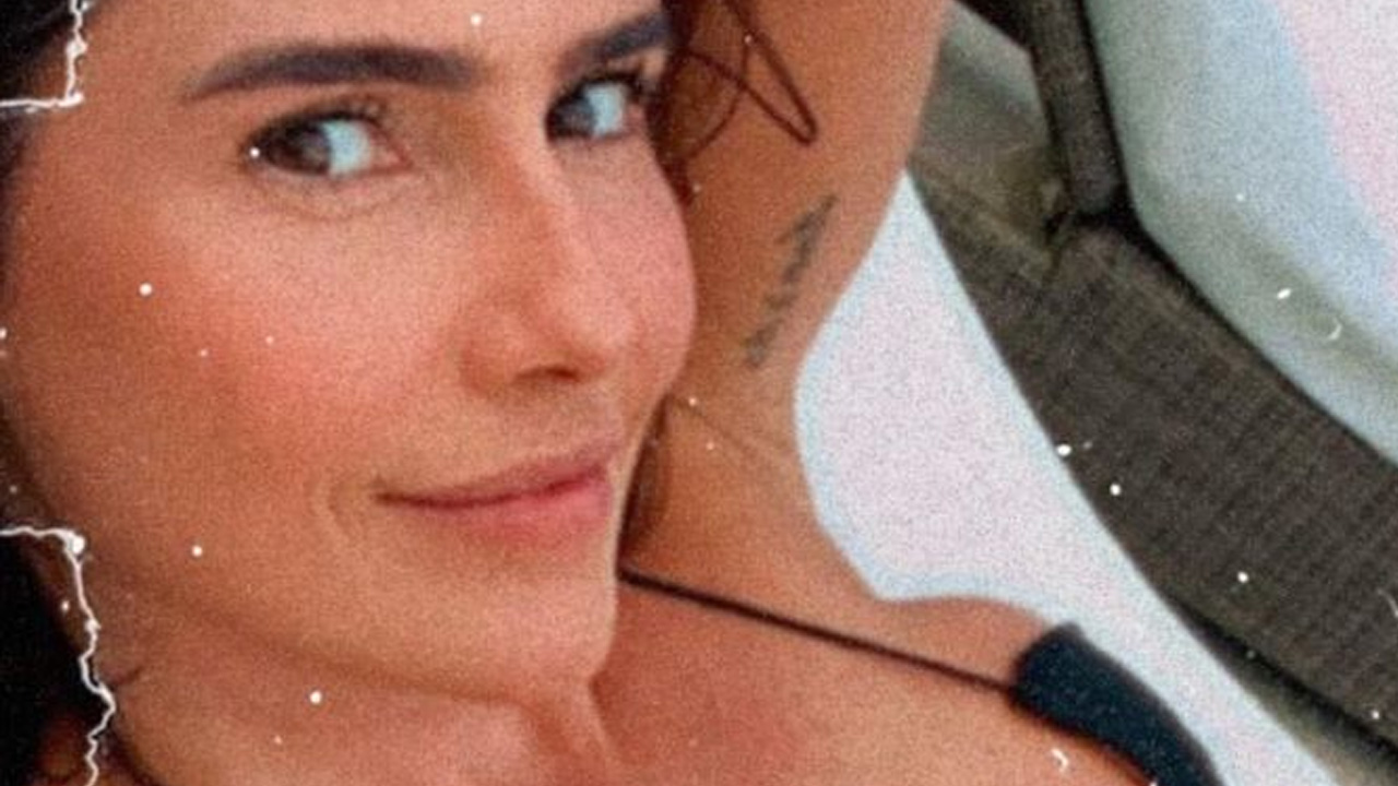 Aos 41 anos, Deborah Secco aposta em biquíni que cobre só o essencial e ostenta corpão: “Aprecie com moderação”
