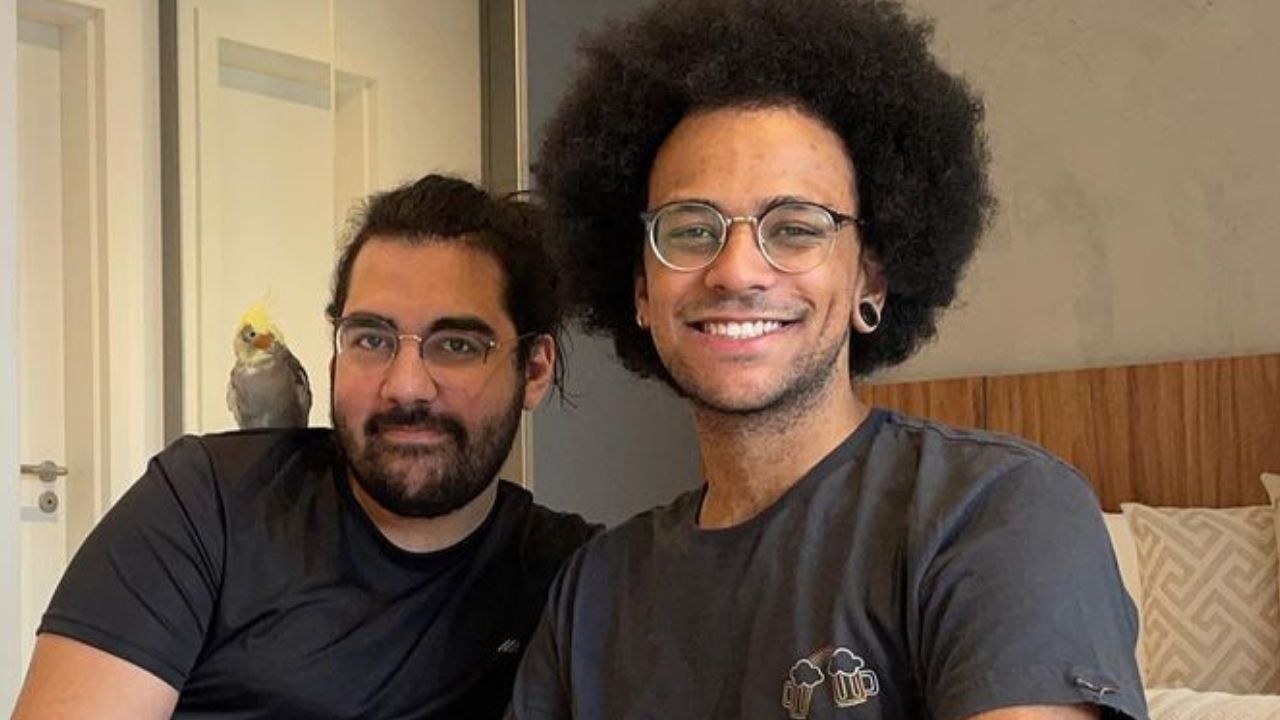 Faturando alto após o BBB21, João Luiz mostra seu novo apartamento em São Paulo: “Decoração linda e moderna”