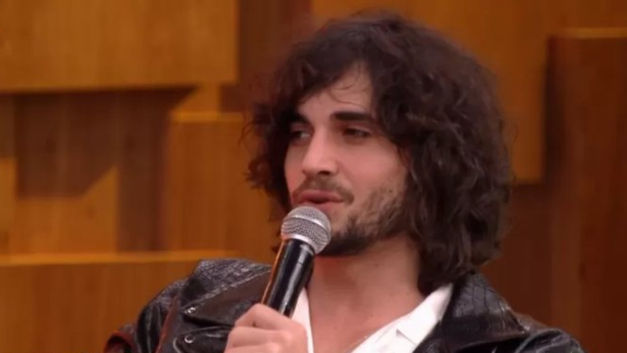 Ex-BBB Fiuk abre o jogo e fala sobre luta contra ansiedade e depressão: ”Sempre fingi que não tinha”