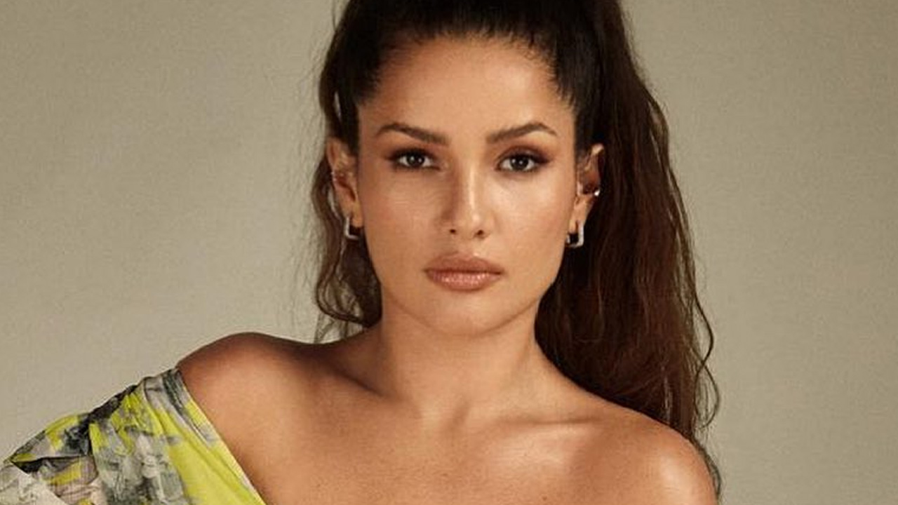 Milionária, ex-BBB Juliette Freire aposta em vestido fendado e mostra pernões ao agradecer fãs: “Honra e responsabilidade”