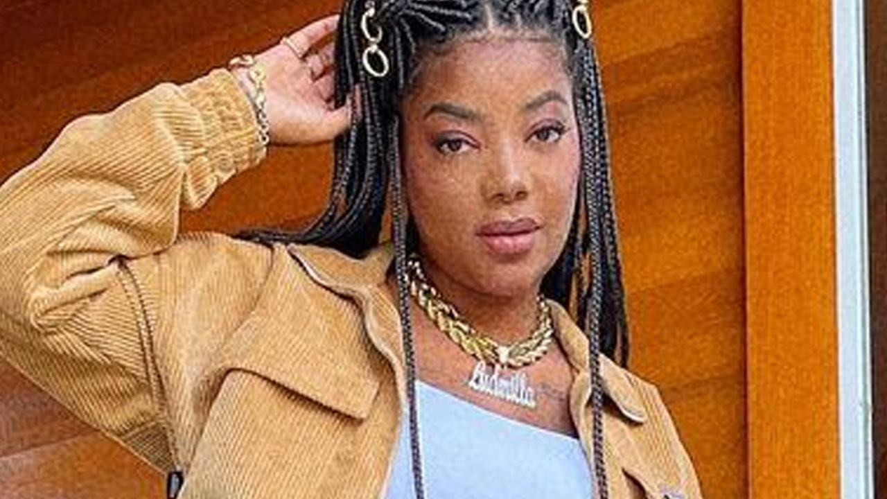 Ludmilla aposta em look estilo safári e abdômen sarado enlouquece esposa na web: “Toda perfeitinha”
