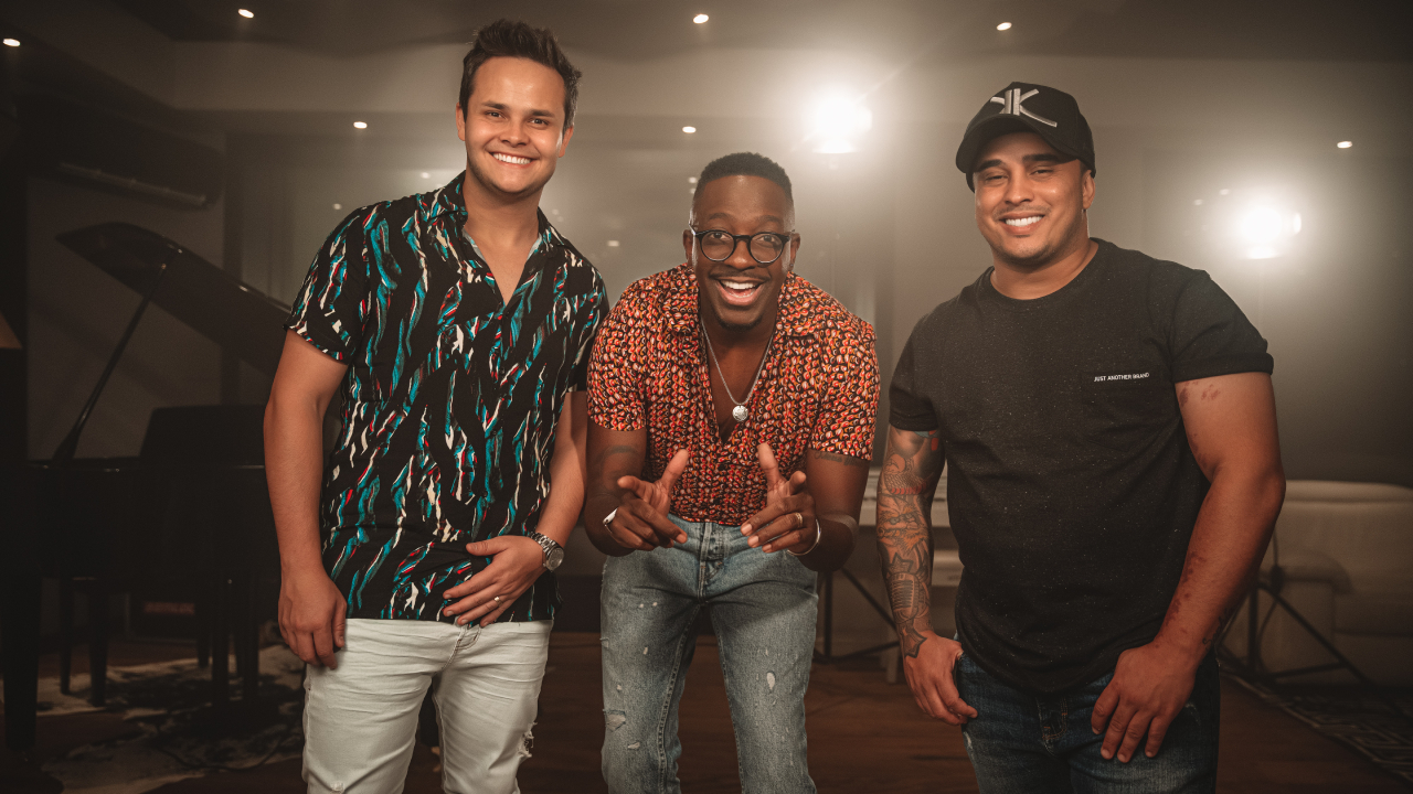 Mumuzinho lança EP ‘Playlist 2’ com feat ao lado de Matheus e Kauan: ”Feliz com essa parceria”