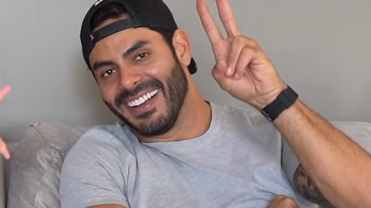 Ex-BBB Rodolffo revela que ficaria com sister do BBB21 e alfineta: “Não sou igual o Fiuk”