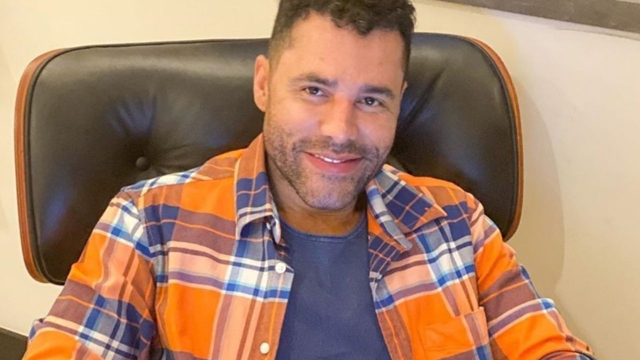 Após perder familiares, Rodrigo Sant’anna é internado com crise de ansiedade ao receber diagnóstico da Covid-19