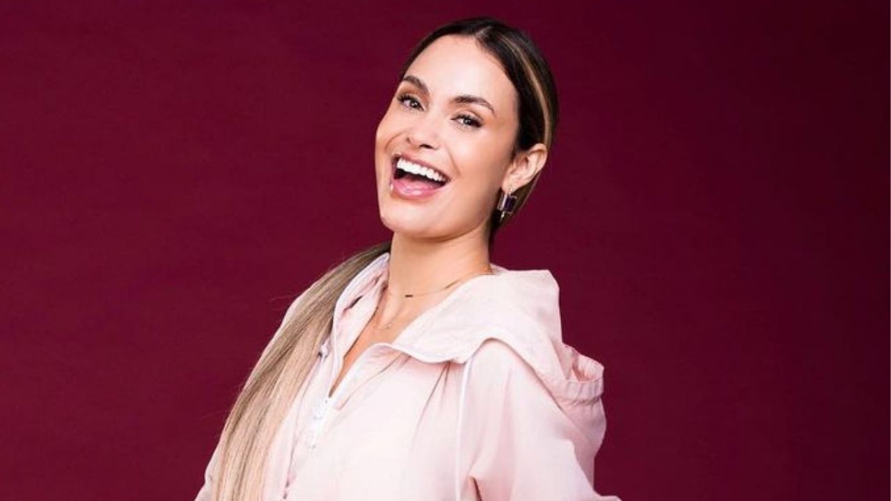 Em alta, ex-BBB Sarah Andrade é sondada pela Rede TV para apresentar programa na emissora