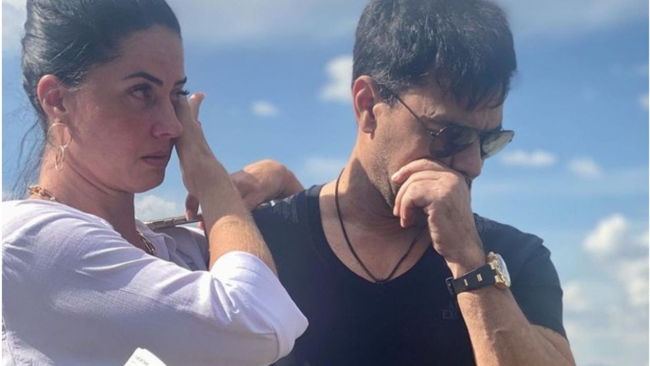Zezé di Camargo surge aos prantos ao prestar homenagem diante do túmulo do pai: “Senti a energia dele”