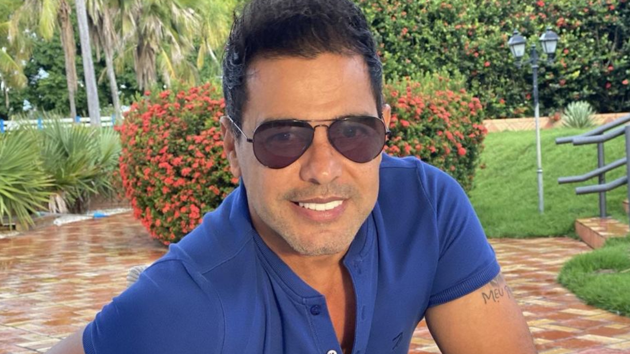 Zezé Di Camargo recebe alta hospitalar após ser internado às pressas com dores no peito