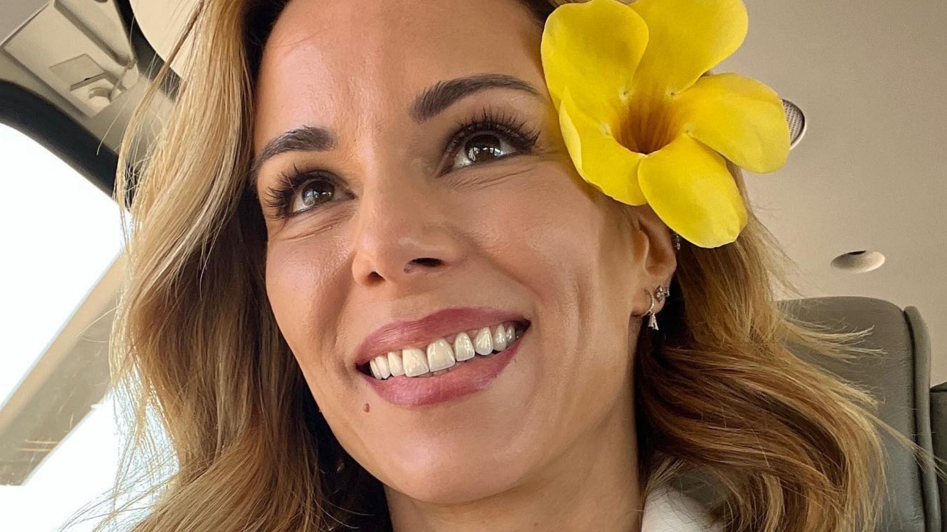 Ana Furtado comemora retorno ao ‘Dança’ após se recuperar de doença: “Aguardem!”