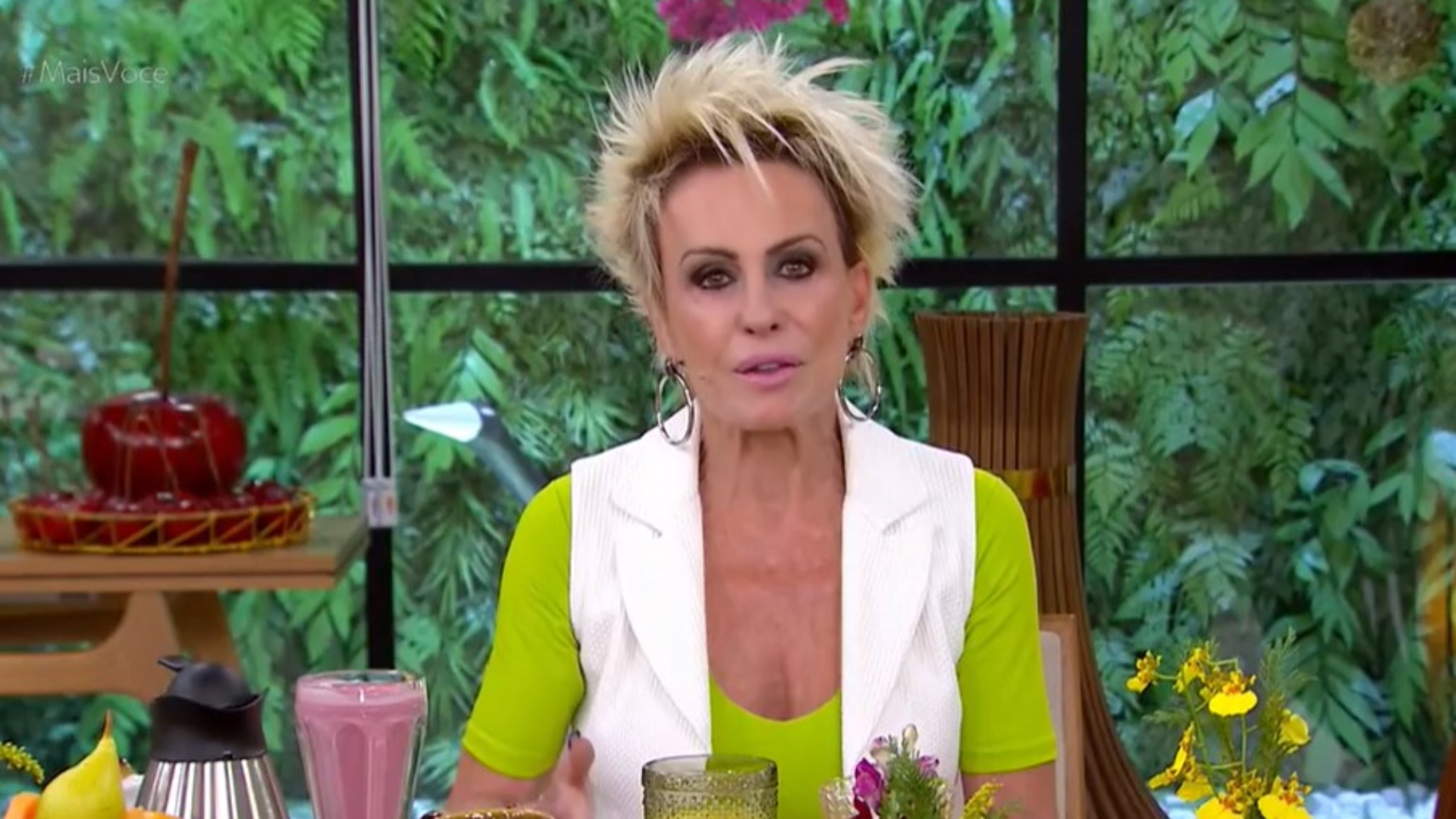 Ana Maria Braga desabafa sobre luta contra câncer: “Chorava embaixo do chuveiro”