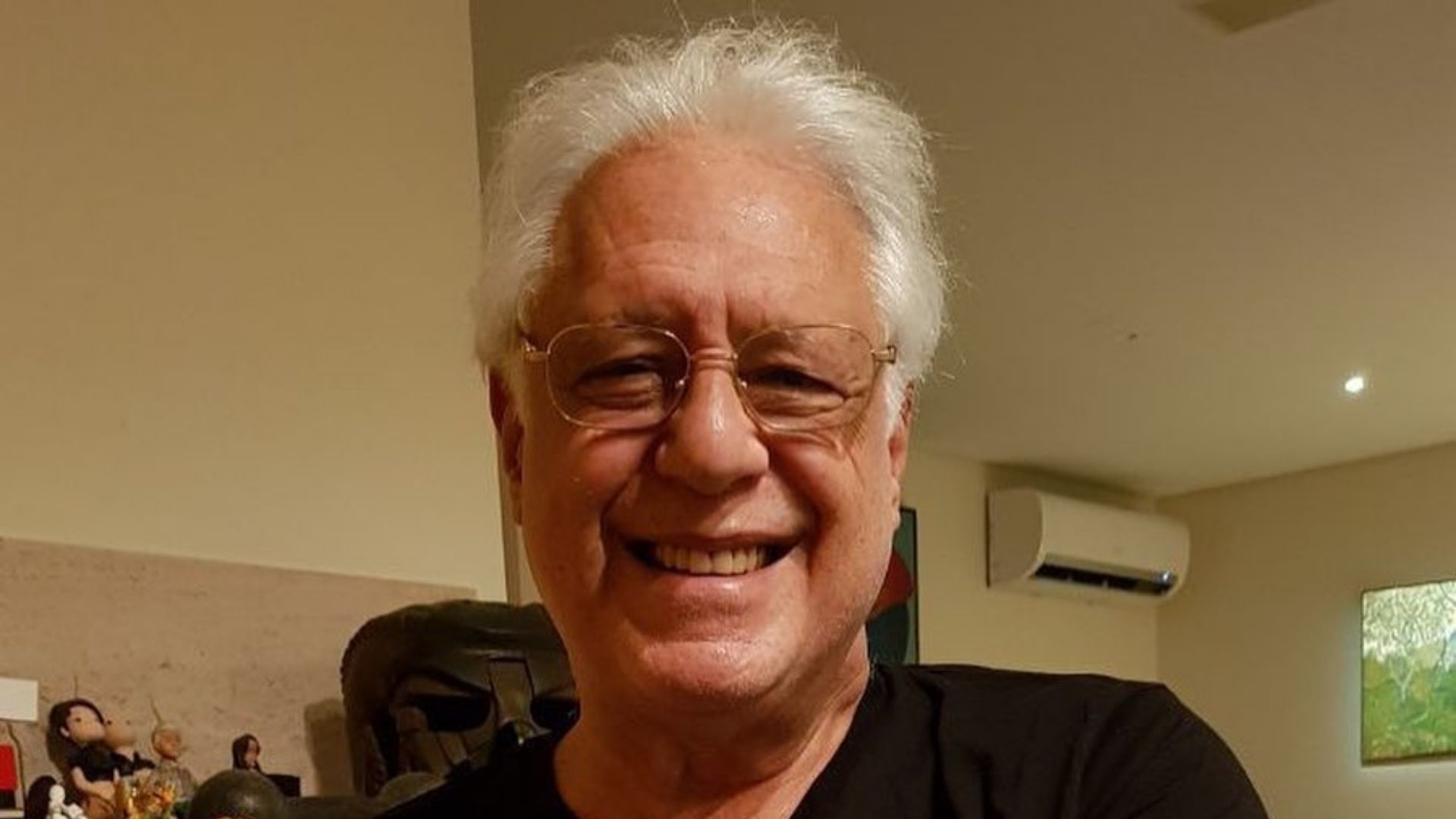 Aos 73 anos, Antonio Fagundes surpreende ao fazer tatuagem e avisa: “Primeira e última”