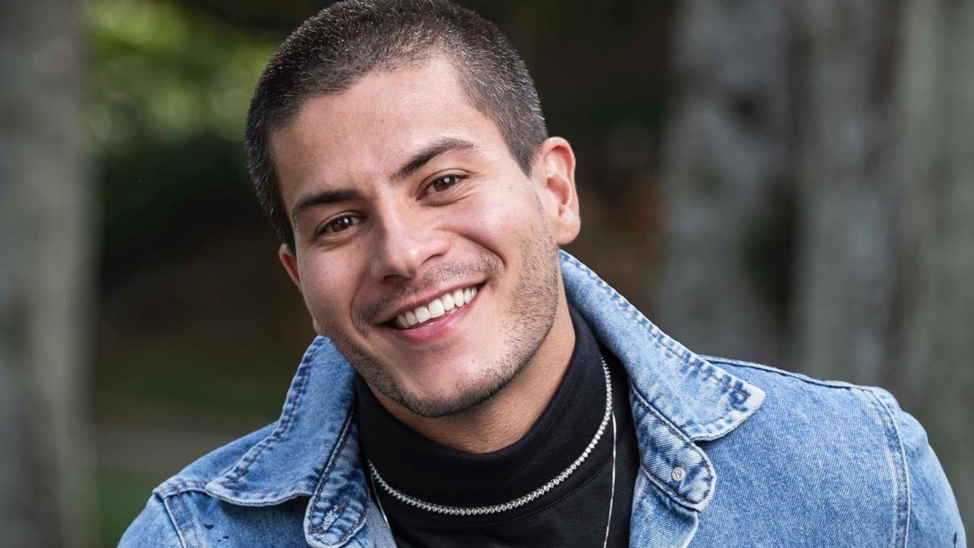 Ex-BBB Arthur Aguiar revela se contrato com a Globo chegou ao fim; descubra