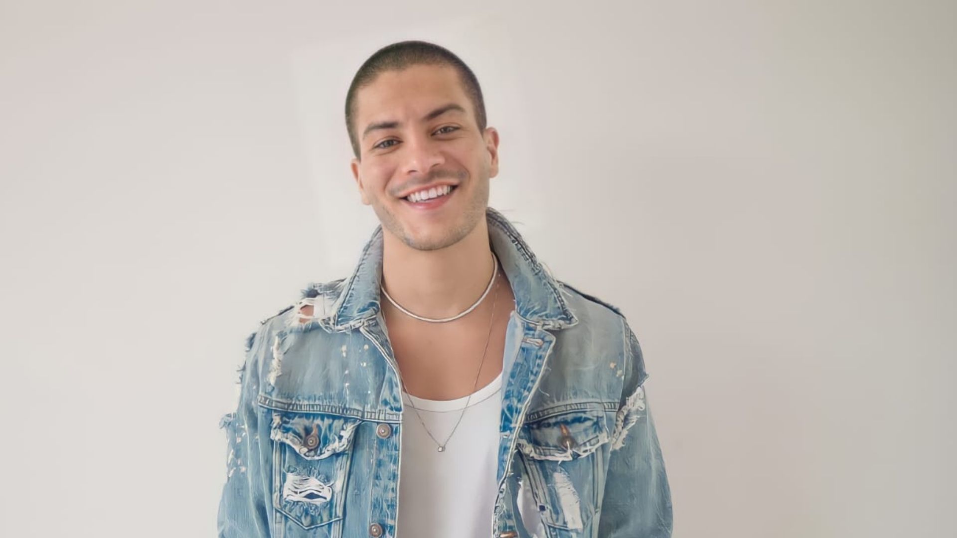 Arthur Aguiar monta estratégia para manter sucesso após o BBB22: “Agora é vida real”