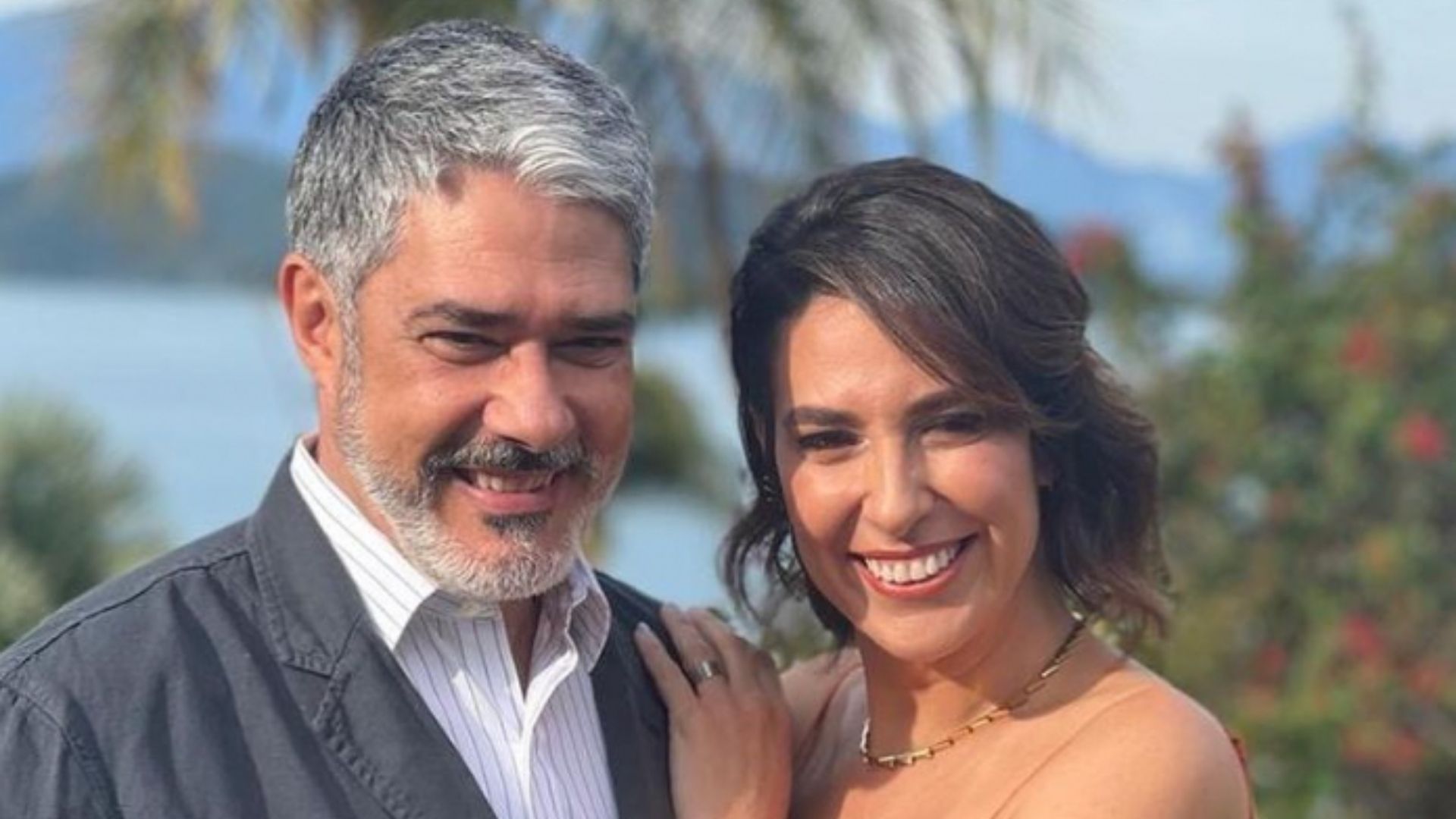 Com a esposa, William Bonner reencontra Fátima Bernardes em casamento que reuniu globais