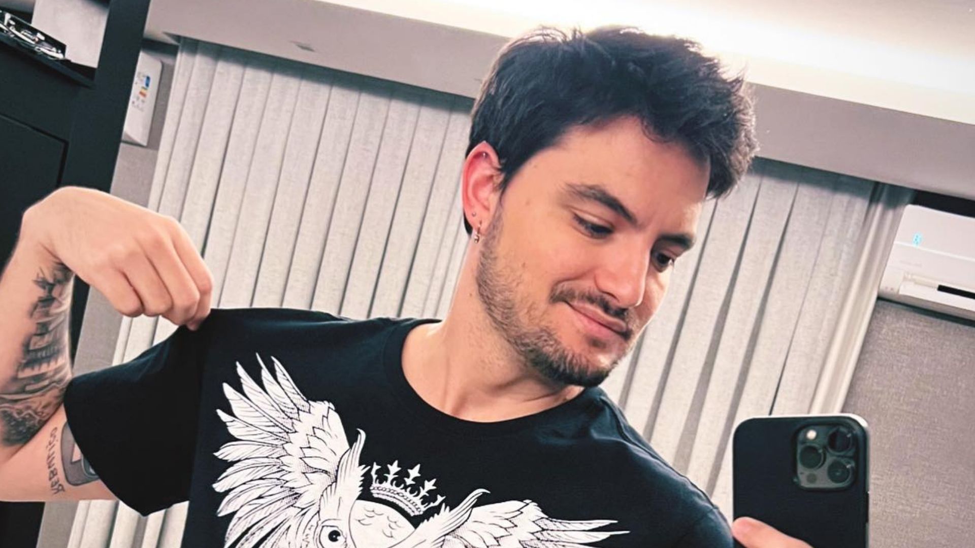Tá velho? Aos 34 anos, Felipe Neto detona nova geração: “Assustador”
