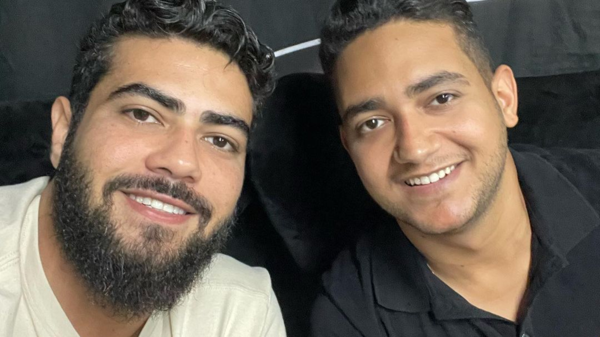 Henrique e Juliano encerram show após acidente no palco: “Preciso de ambulância”