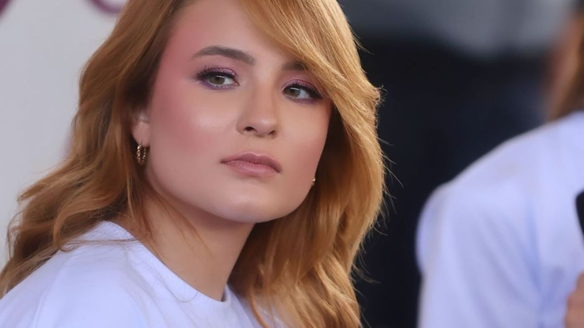 Larissa Manoela faz alerta ao revelar doença: ” Sentia dores a ponto de desmaiar”