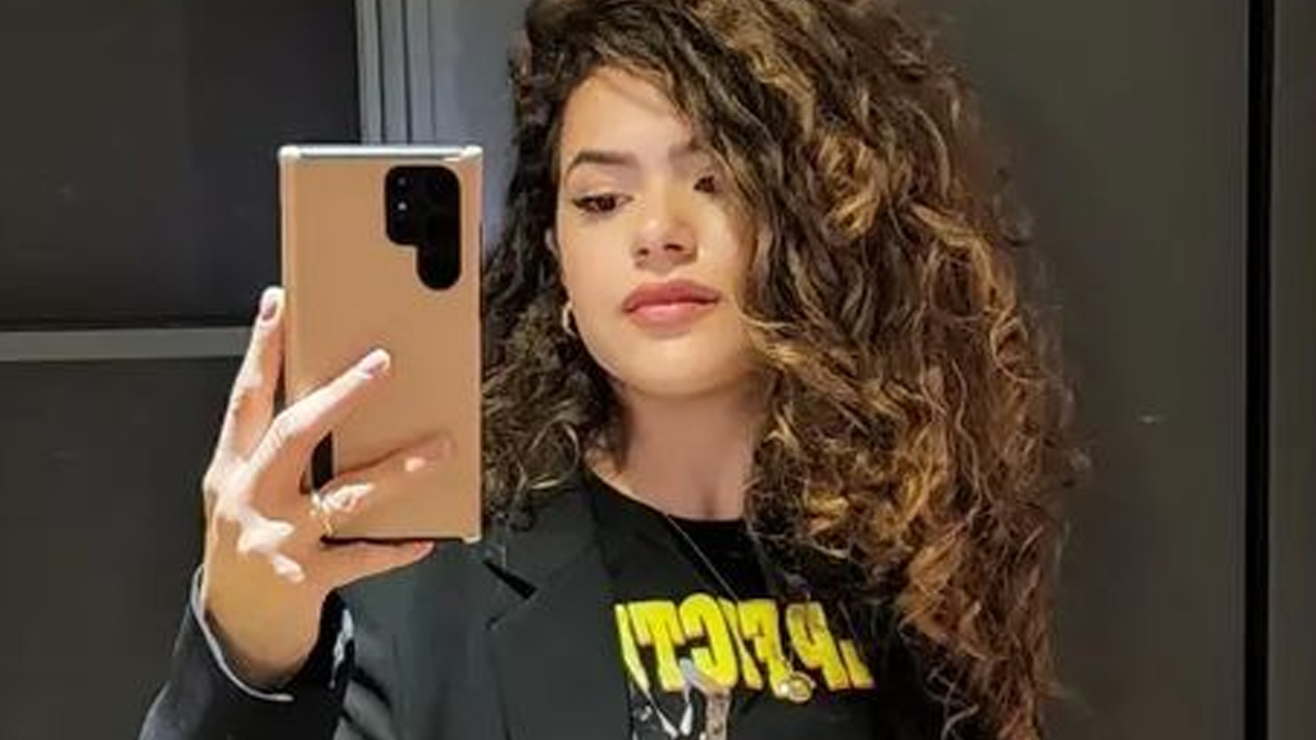Maisa Silva aposta em vestido micro e deixa claro que cresceu: “Que gata”