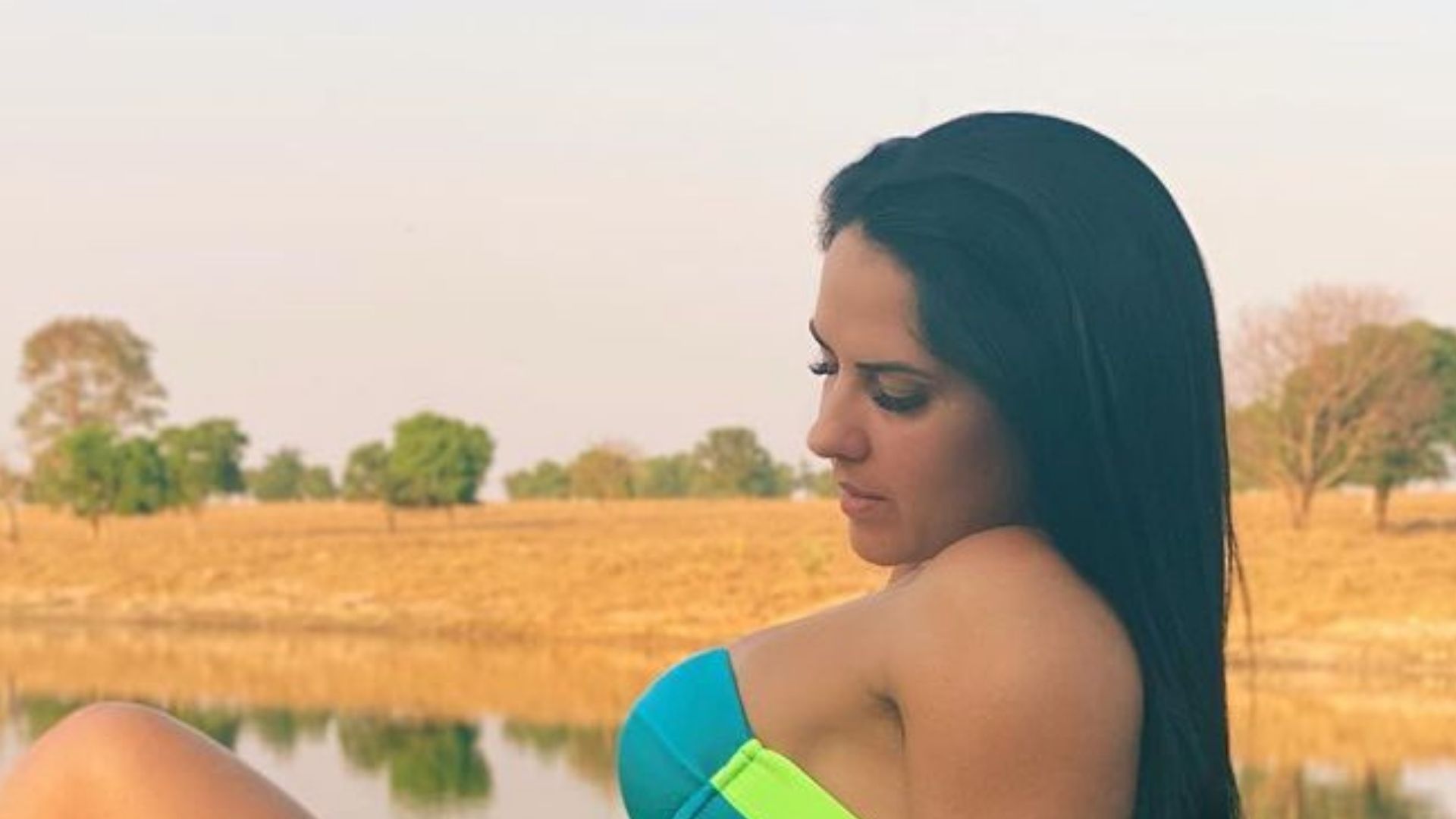 Noiva posa de biquíni na fazenda de R$ 35 milhões de Zezé di Camargo: “Espetacular”