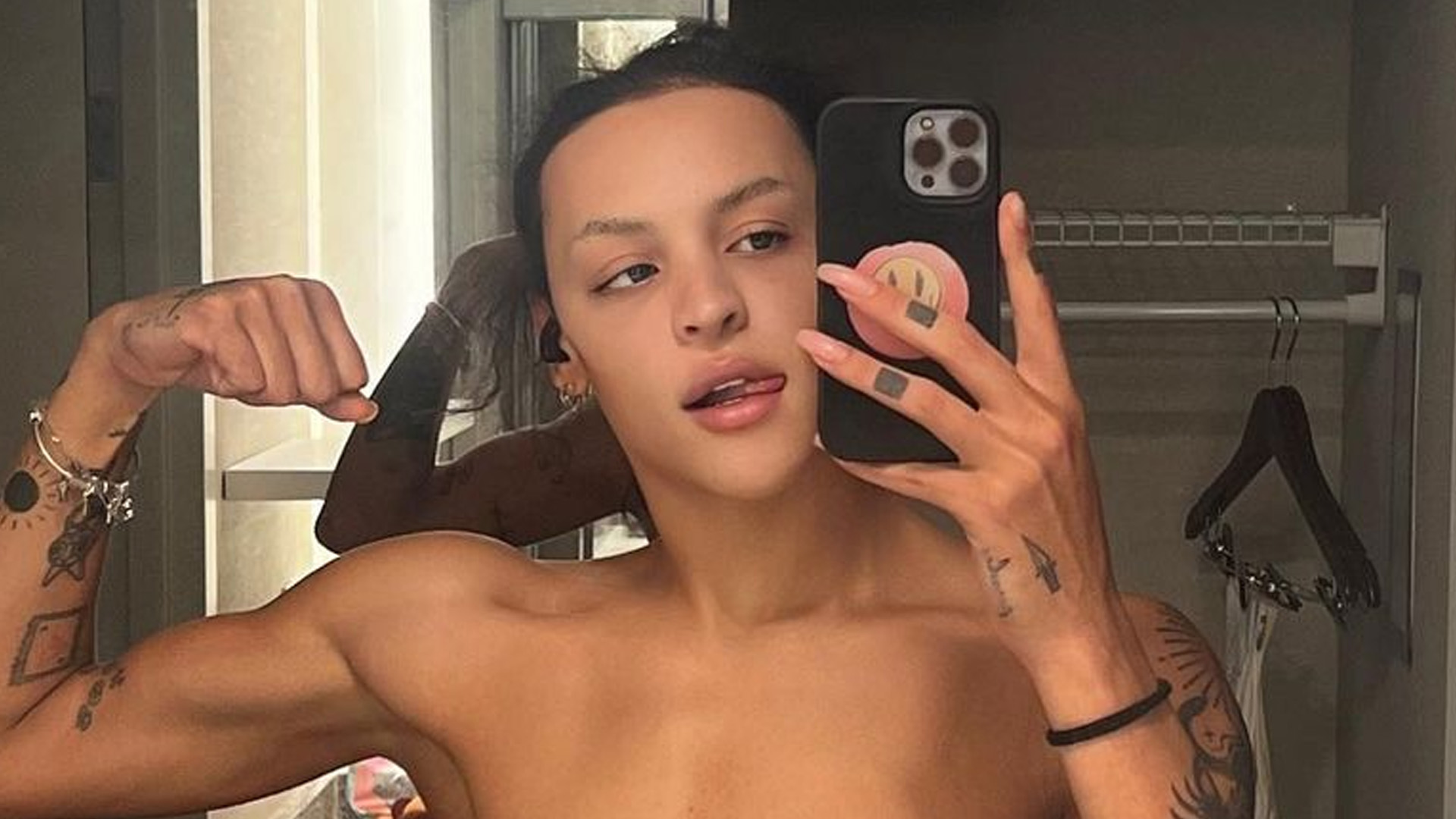 Pabllo Vittar não esconde volume ao posar só de cueca e choca fãs: “Gostosura”