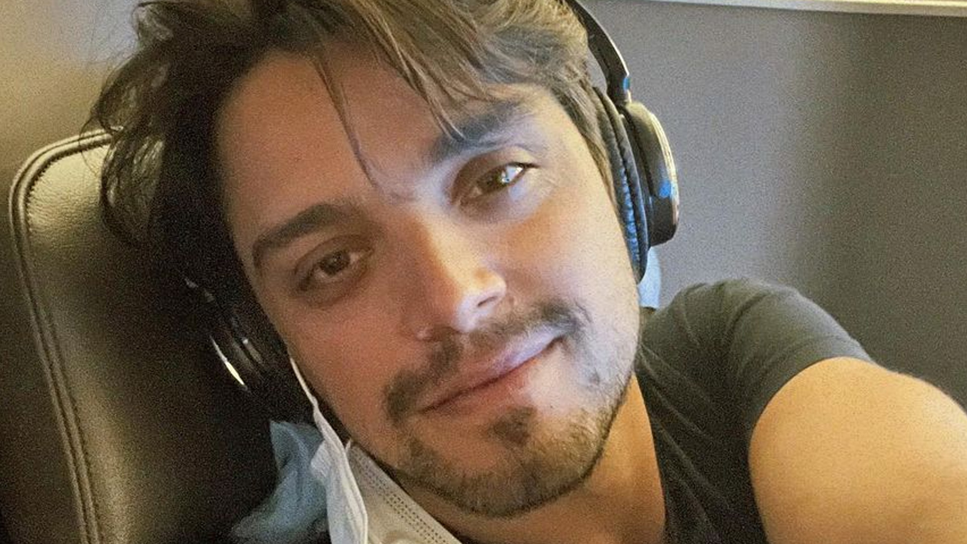 Rodrigo Simas deixa a Globo após 10 anos: “Desejar outros caminhos”