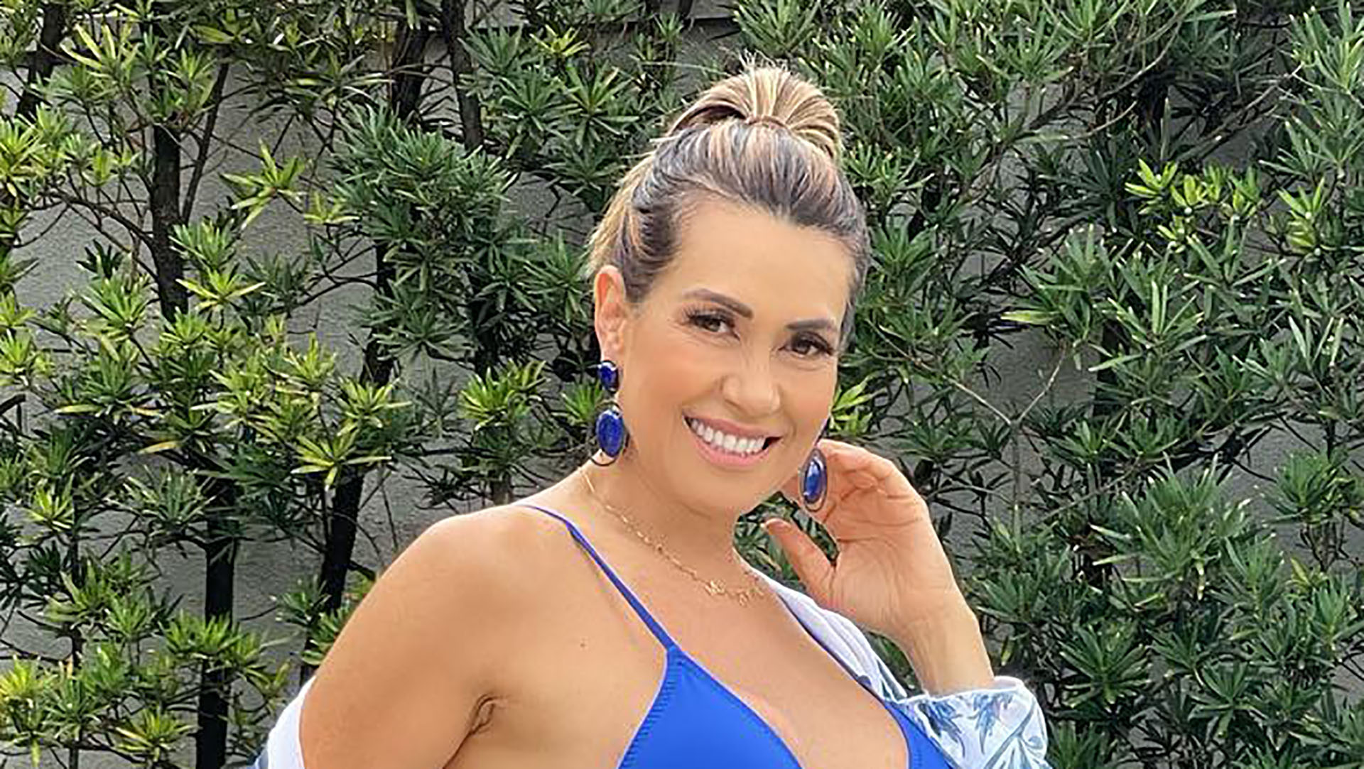 Aos 59 anos, Solange Frazão ostenta corpão sarado e arrebata web: “Monumento”