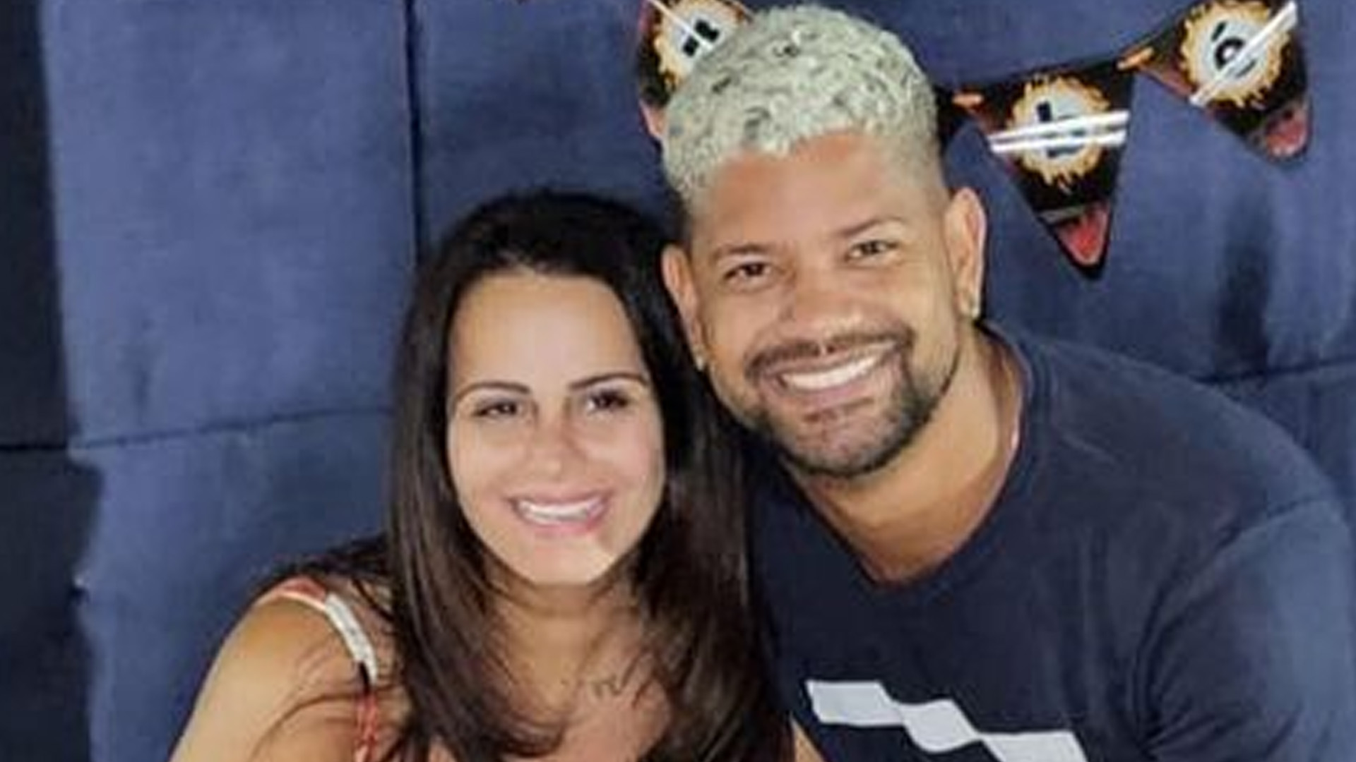 Viviane Araújo comemora aniversário do “filho” ao lado do marido: “Cresceu”