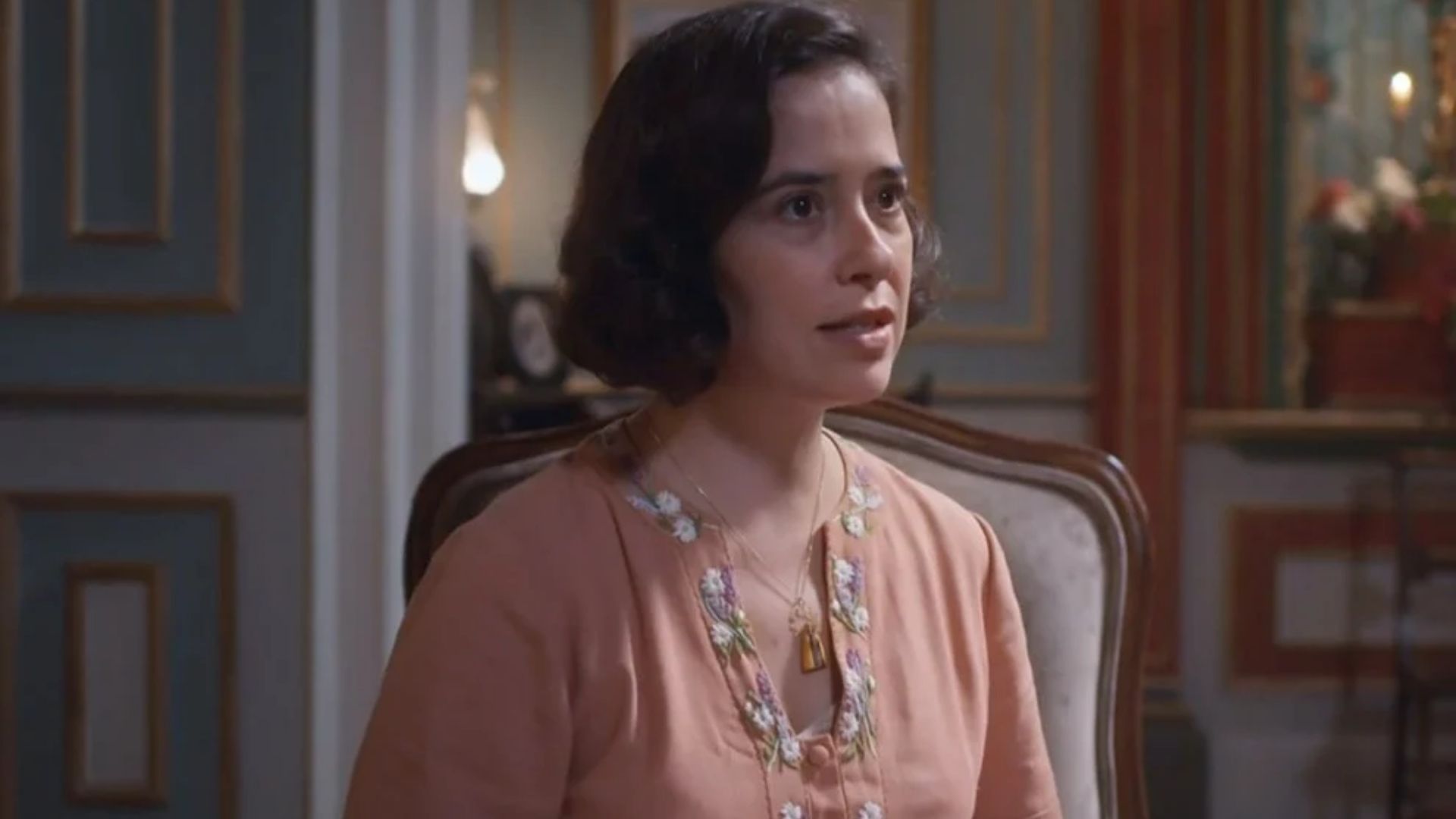 Além da Ilusão: Heloísa sofre com lembrança; veja resumo do capítulo de 16 de março