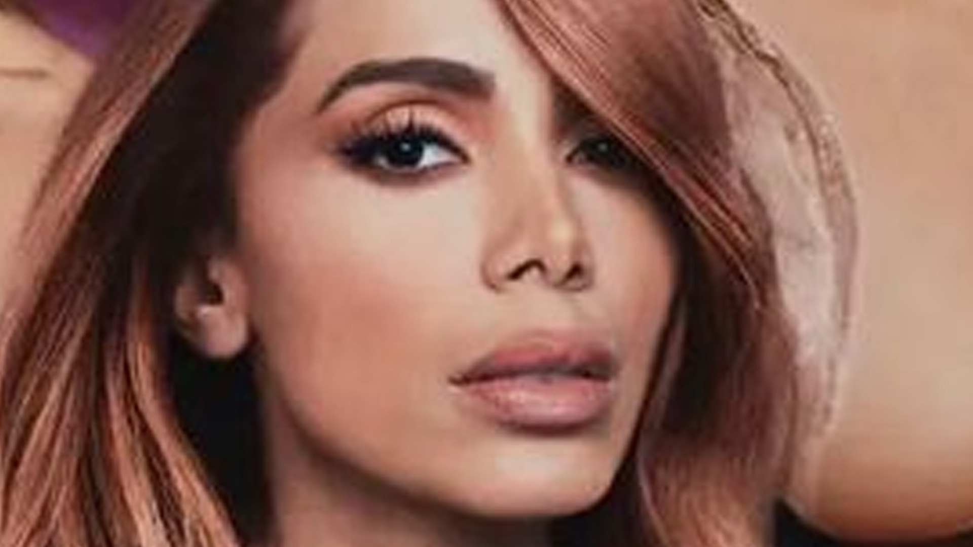 Anitta revela capa de novo álbum e divide opiniões: “Pensei que era meme”