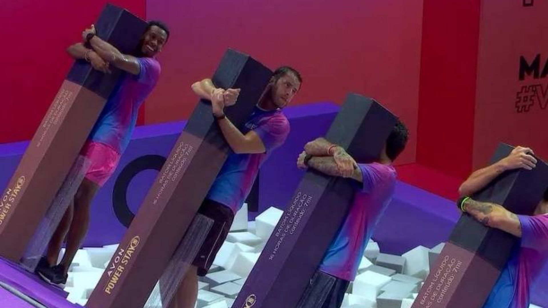 BBB22: Aranhas aparecem em campo de prova e assustam brothers; “Olha o tamanho”