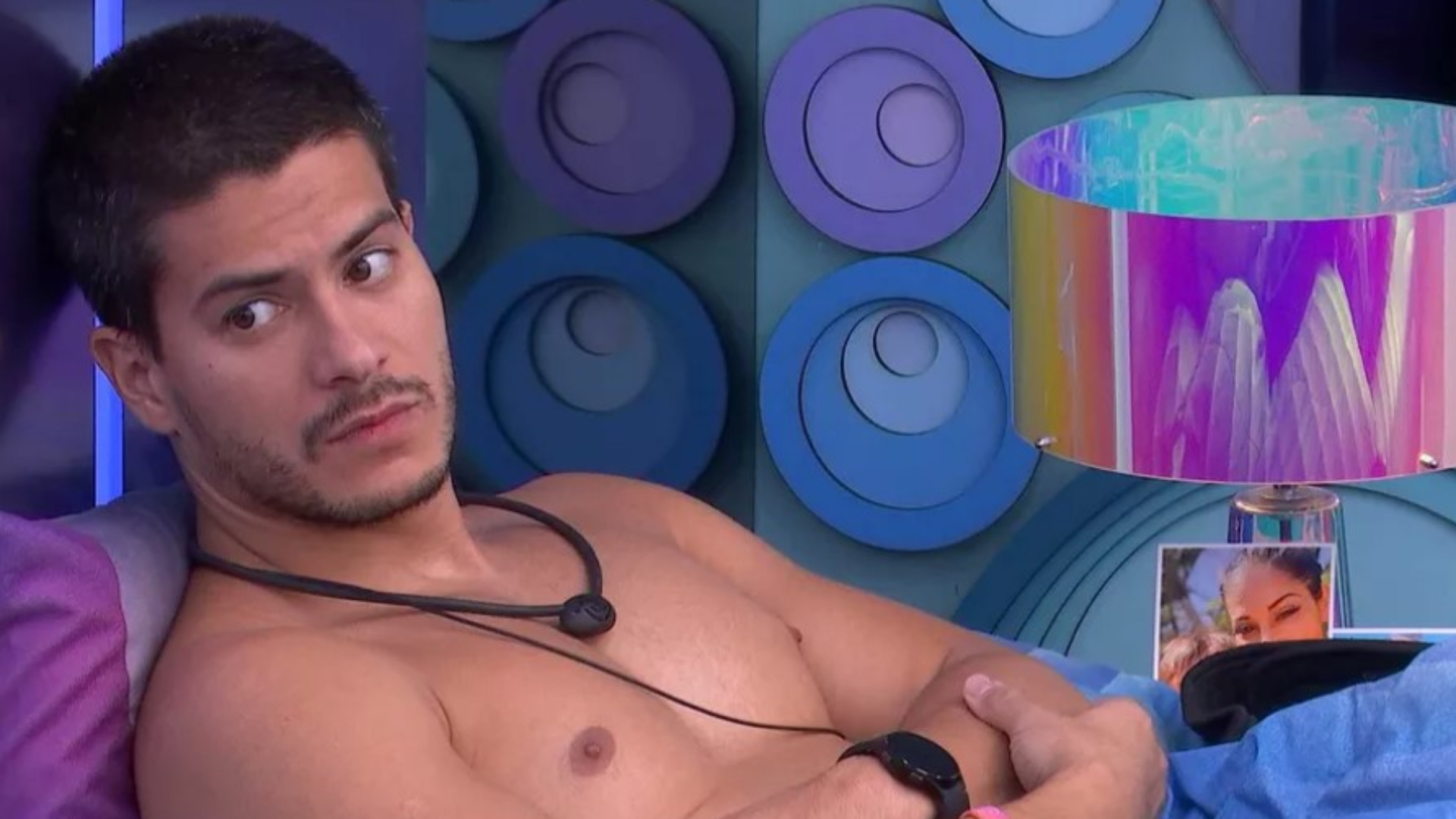 BBB22: Arthur Aguiar põe em xeque mudança de sister: “Coincidência demais, né?”