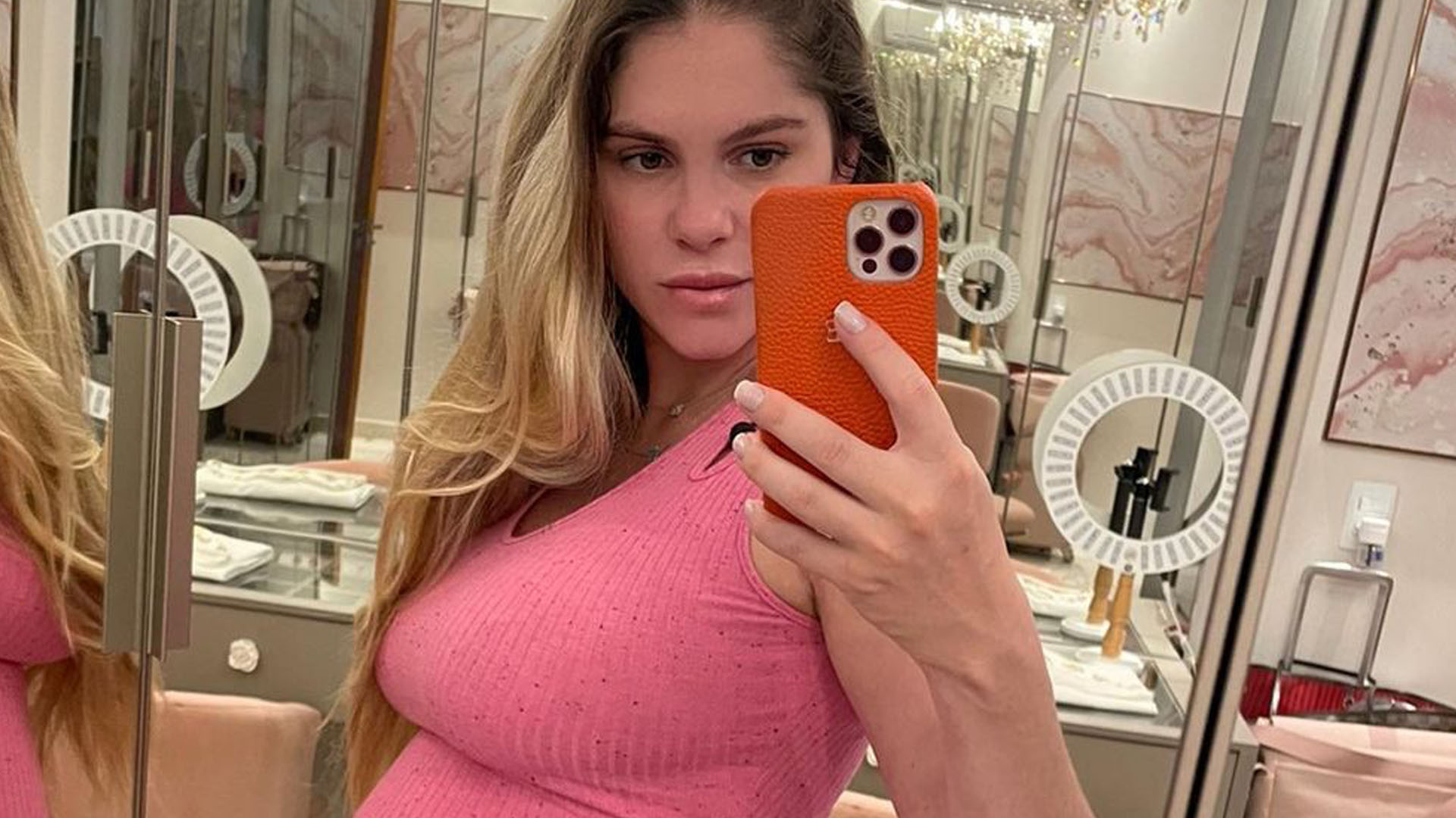 Na reta final, Bárbara Evans mostra barrigão de oito meses: “Passou rápido”