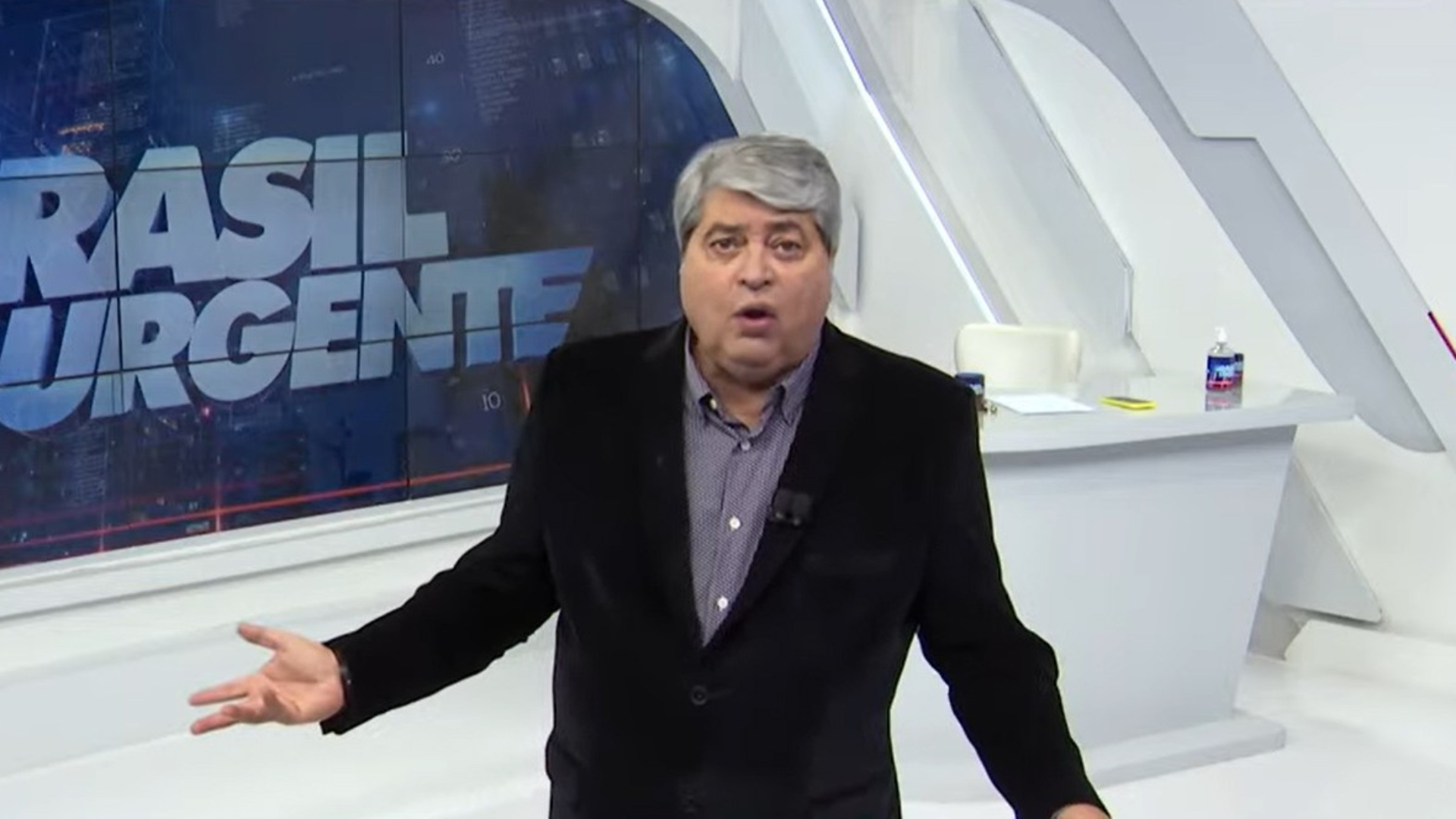 Ao vivo, Datena se irrita com repórter no Brasil Urgente e ameaça: “Complicado”