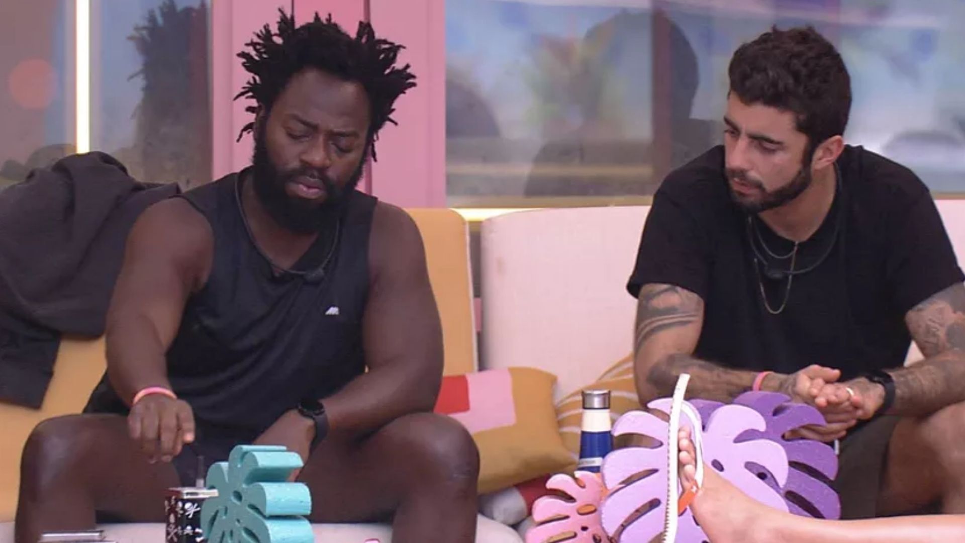 BBB22: Douglas arma plano e brothers definem voto em paredão: “Teria que colocar”