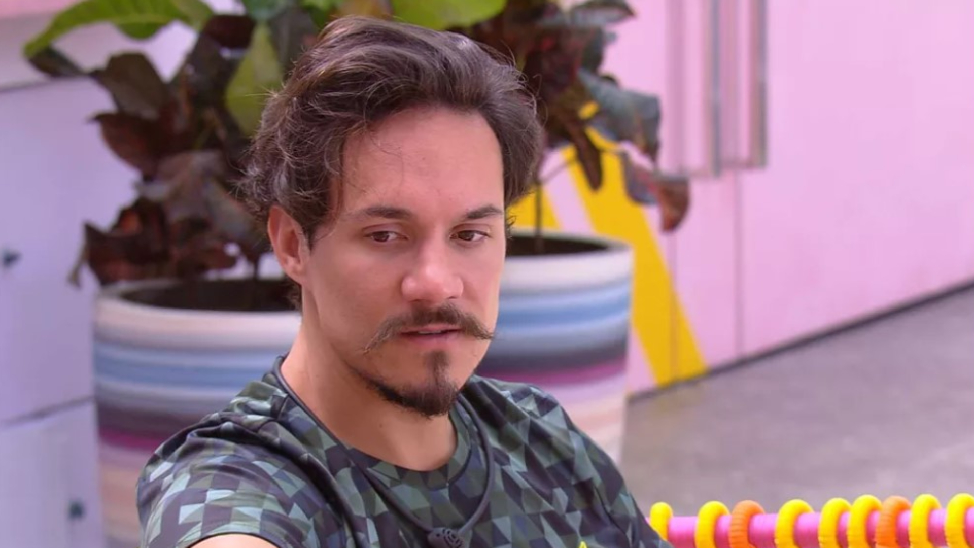 BBB22: Fogo amigo? Eliezer reclama de aliado após discussão: “Sem paciência”