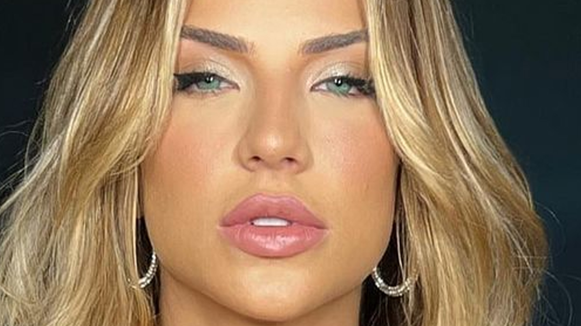 Ex-BBB Gabi Martins se renova e mostra cabelos totalmente diferentes: “Curtinho”