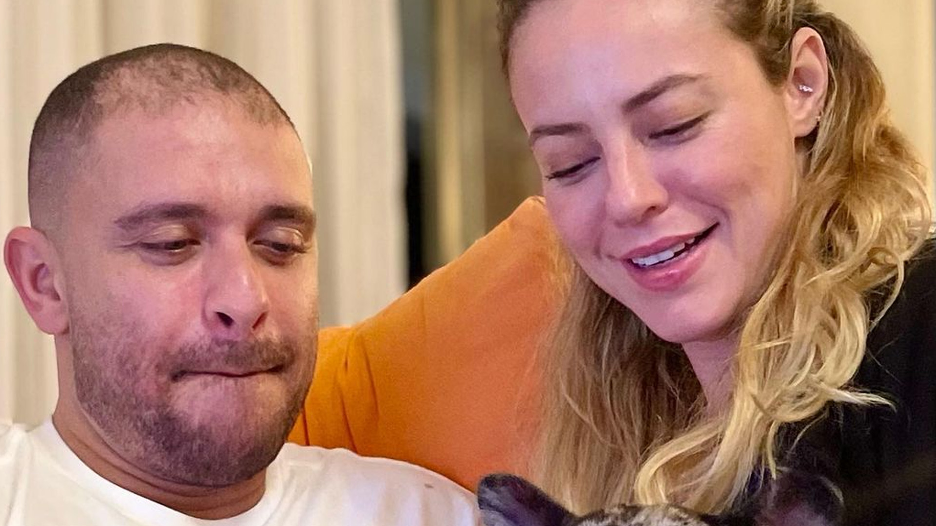 Fã tenta invadir casa de Diogo Nogueira e ameaça Paolla Oliveira