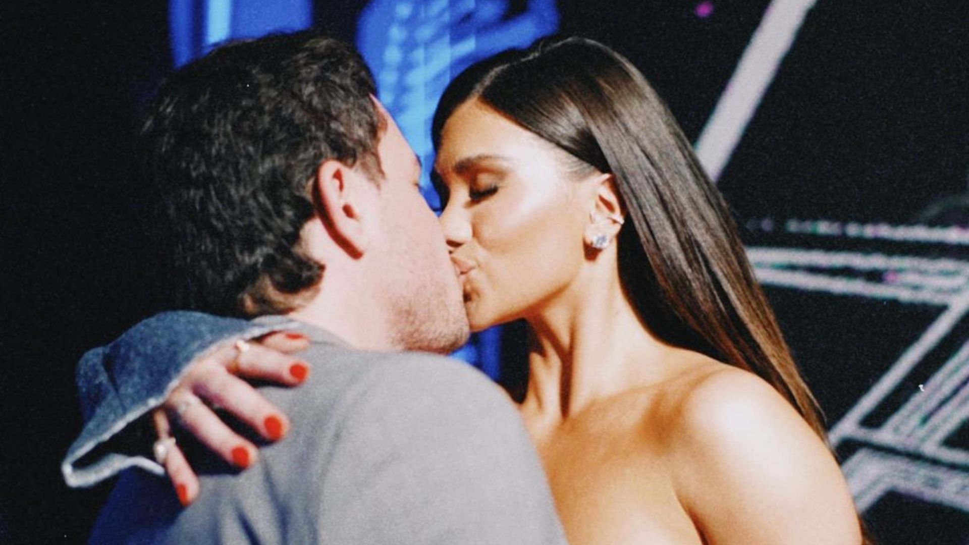 Após 2 anos, Flavia Pavanelli oficializa reconciliação com ex-noivo: “Novo recomeço”