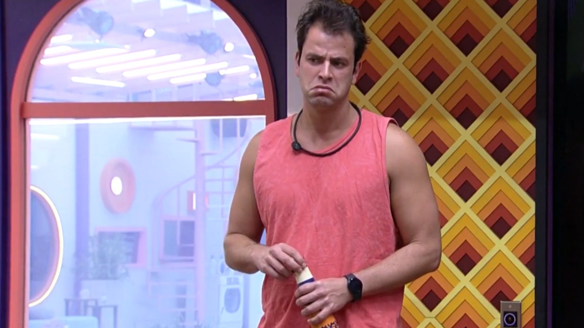 BBB22: Gustavo opina sobre prova do líder e alfineta produção: “Não é possível”